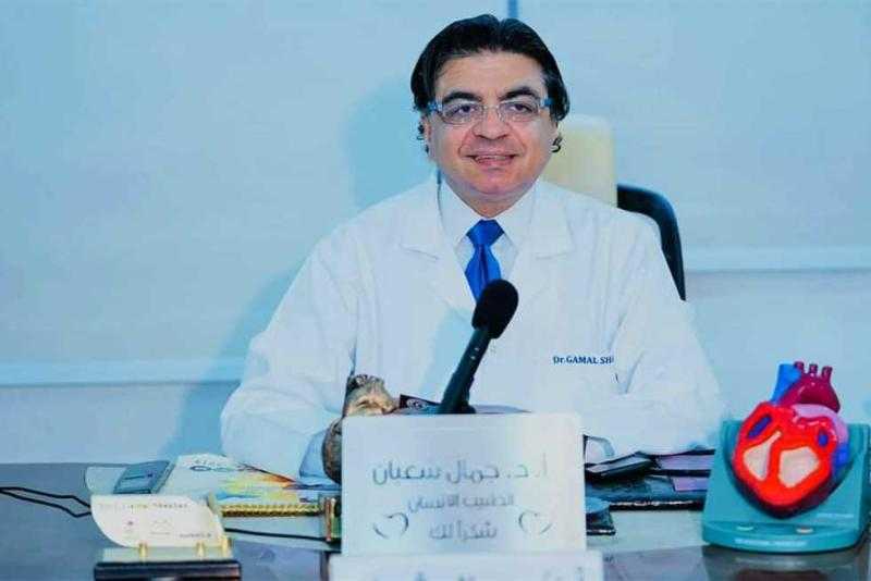 بعد أزمة عماد الدين أديب.. د. جمال شعبان يكشف خطوات إنعاش القلب في أول 3 دقائق من الإصابة