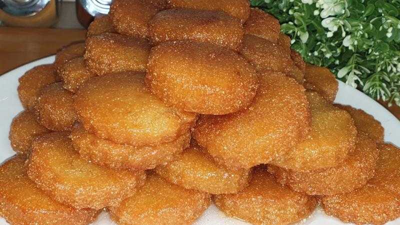 طريقة عمل البسبوسة المقلية بخطوات غير مكلفة