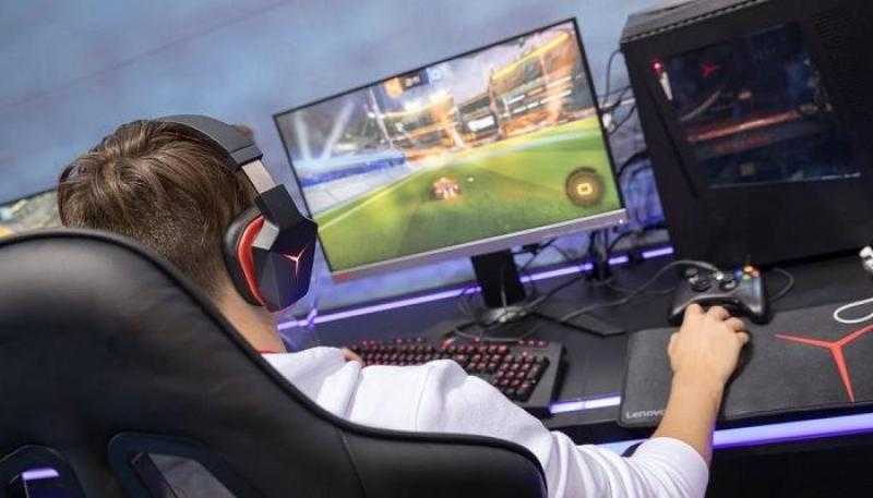 ما حكم شراء الألعاب الإلكترونية المنتشرة على الإنترنت؟..الإفتاء تجيب