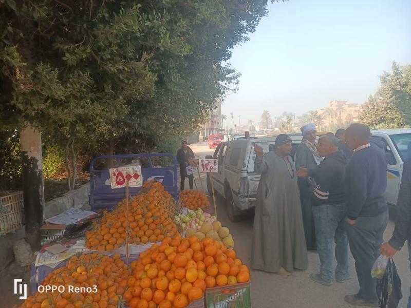 محافظ أسيوط: رفع وإزالة اشغالات الباعة الجائلين والمتعدين على حرم الطريق بحي شرق ومركز أبوتيج