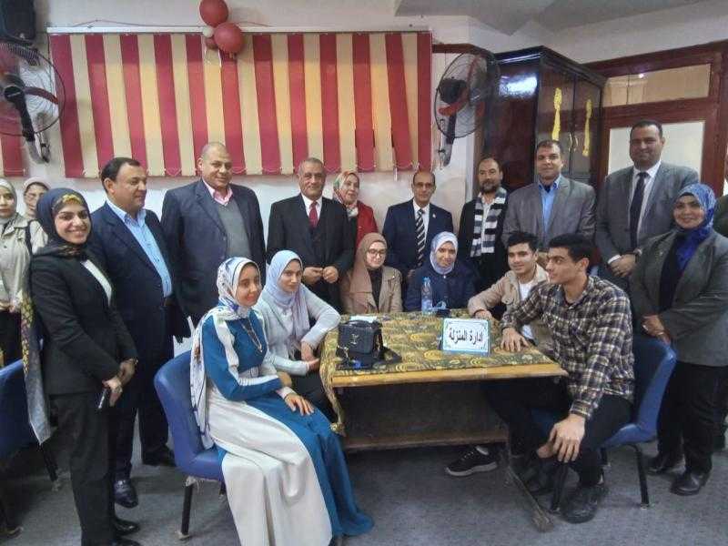 وكيل تعليم الدقهلية يشهد التصفية النهائية لأوائل الطلبة بالمرحلة الثانوية