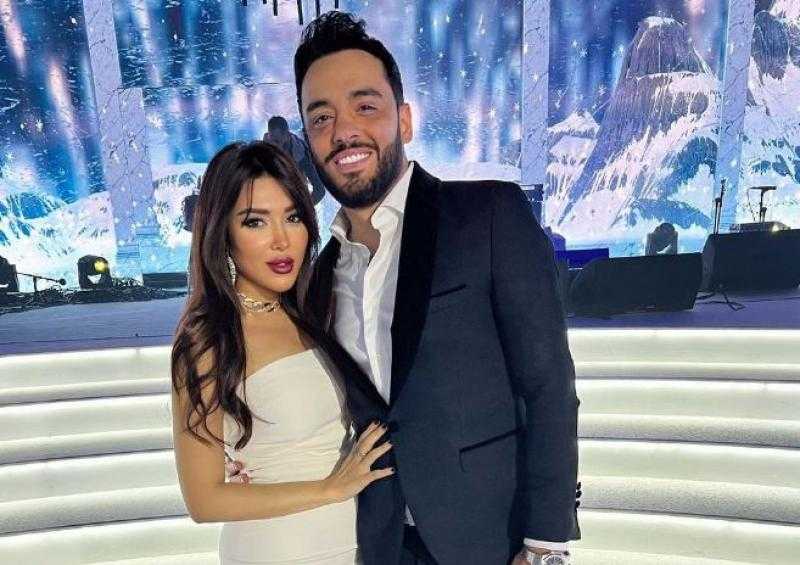 «مستنيها من 4 سنين».. أول تعليق من زوجة رامي جمال بعد طرح ديو «دوخناك يا فراق»