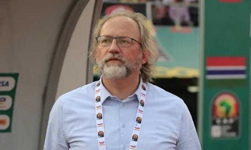 سانتيفت: على المدربين الأوروبيين احترام الكرة الإفريقية