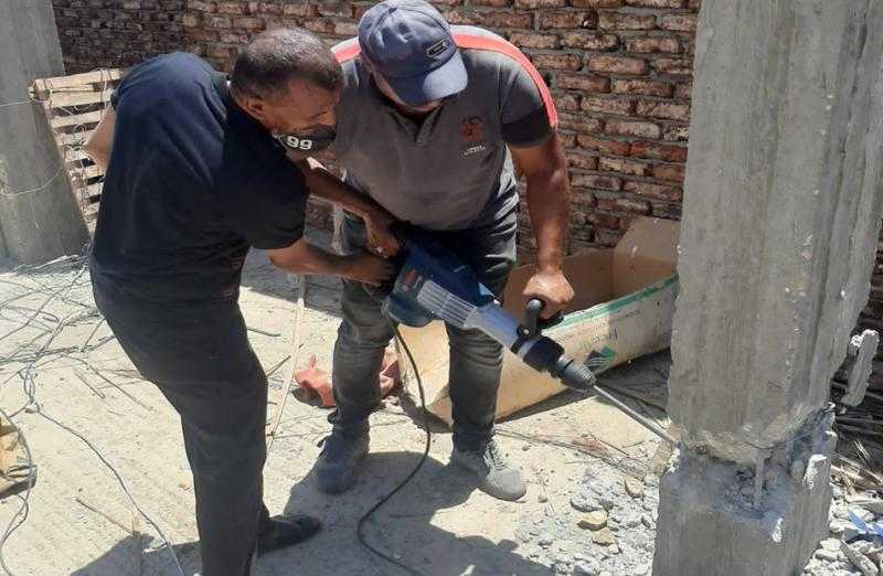 التصدي لـ 12 حالة بناء مخالف في حي العجمي بالإسكندرية