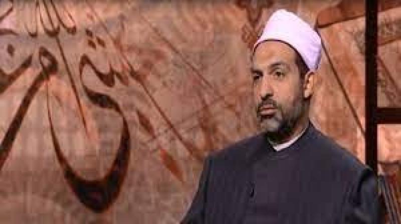 هل يجوز الصلاة على النبي خلال الصلاة؟.. أمين الفتوى يجيب