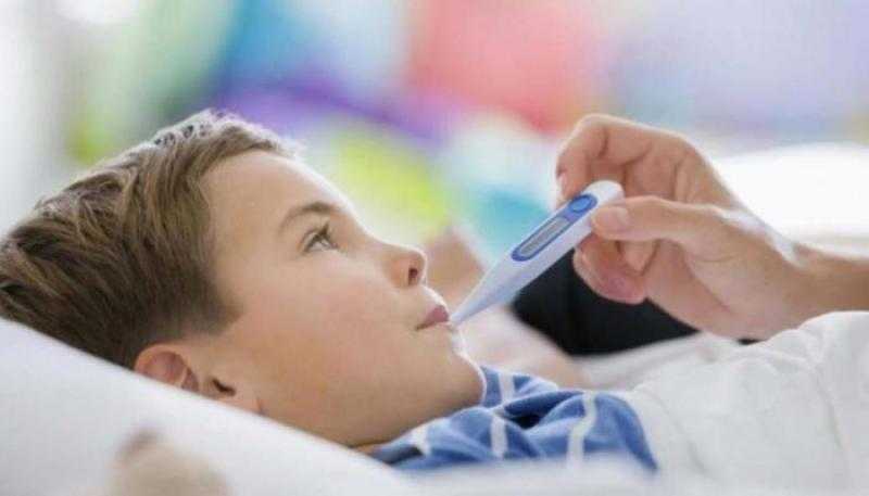 ”استشاري أطفال” يقدم روشتة طبية لحماية الصغار من الإصابة بالمتحور الجديد