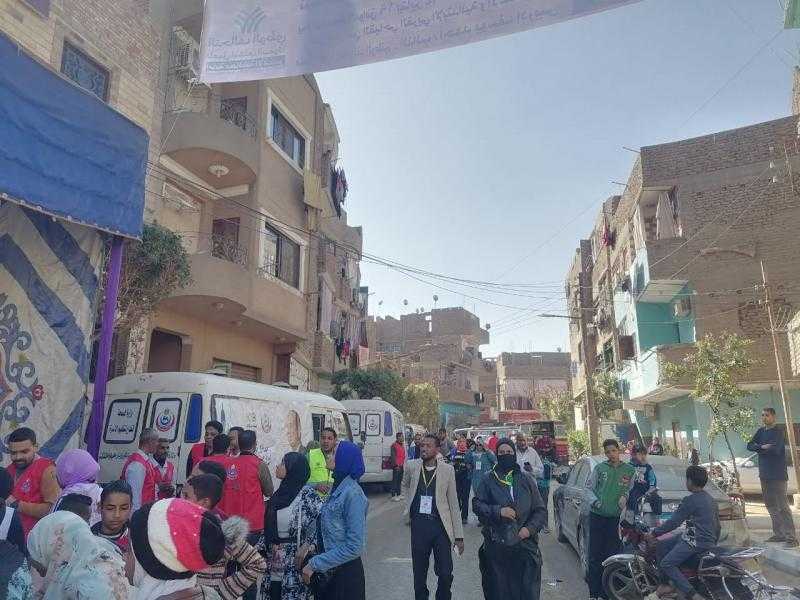 التحالف الوطني ومؤسسات الأقصر تقدم دعما شاملا بقرية القباحي الغربي