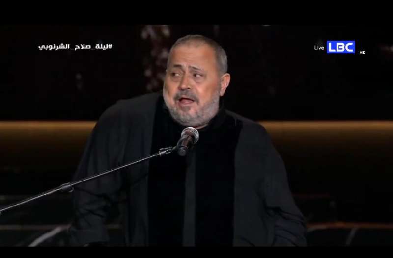 خط أحمر
