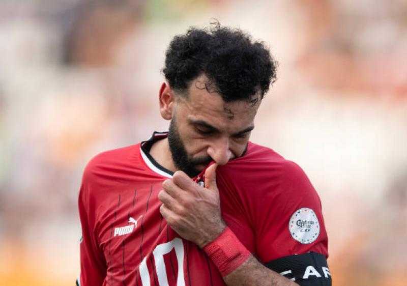 طبيب منتخب مصر يُطلع ليفربول على تفاصيل إصابة محمد صلاح