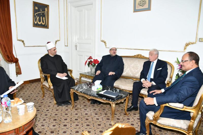 خط أحمر