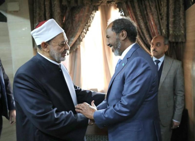 الرئيس الصومالي: المنهج الأزهري أهم لنا من الدبابة والمؤن العسكرية التي نحارب بها الجماعات المتطرفة