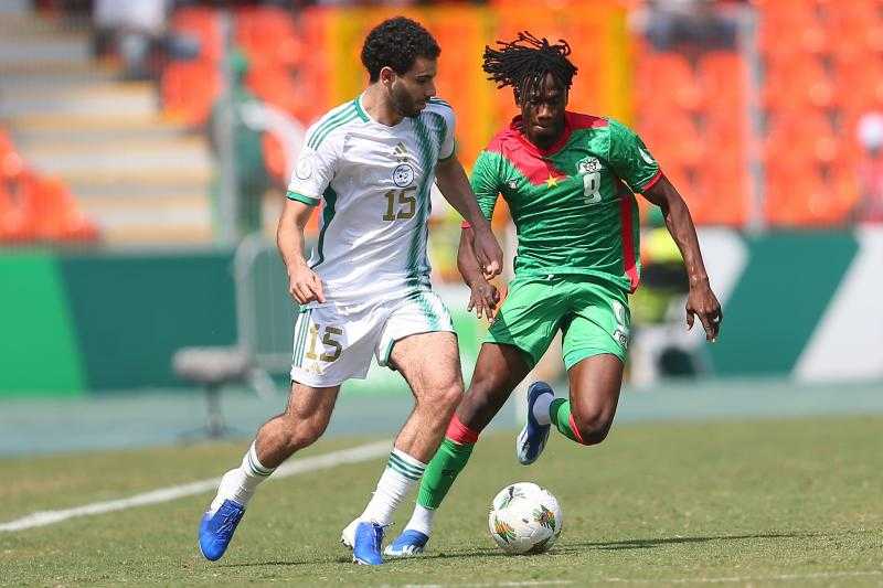 اتحاد الكرة الجزائري يحتج رسميا على تقنية (فار) في مباراة بوركينا فاسو بأمم أفريقيا