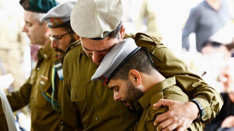 مقتل جندي إسرائيلي وإصابة 3 أحدهم ضابط بمعارك جنوبي غزة