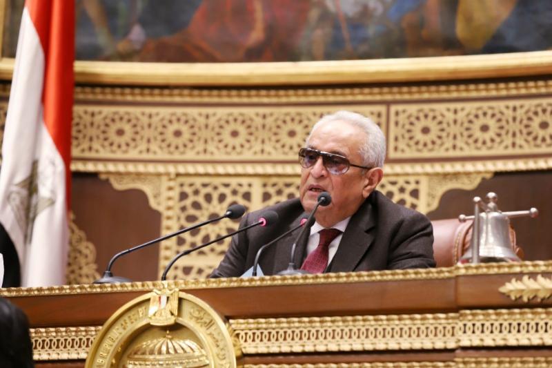 «وكيل الشيوخ» يطالب باستراتيجية وطنية للسياحة.. ويؤكد: العام المنقضي شهد مؤشرات إيجابية