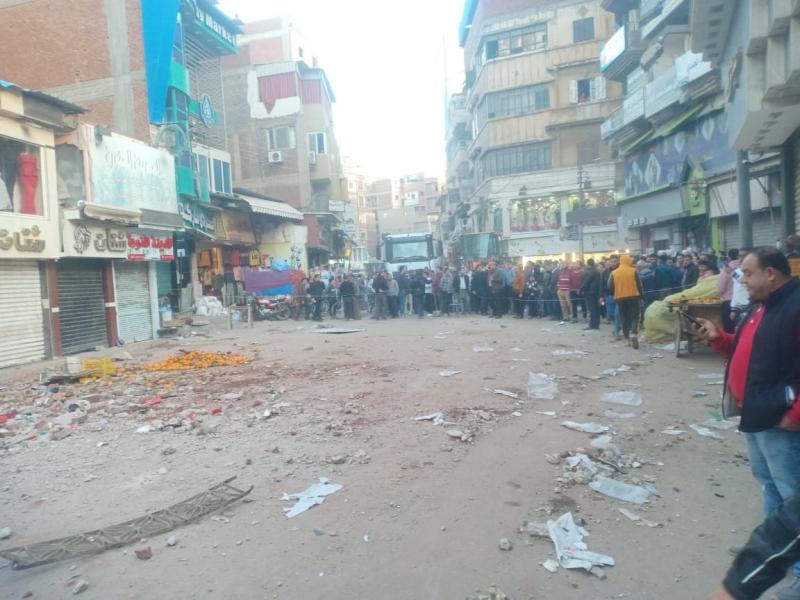 محافظ كفر الشيخ: معاينة عاجلة لموقع انهيار بلكونة منزل بشارع سعد زغلول بمدينة دسوق