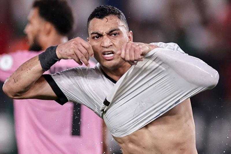 مصطفى محمد: «القصة لم تنته.. عندنا حكايات في إفريقيا»