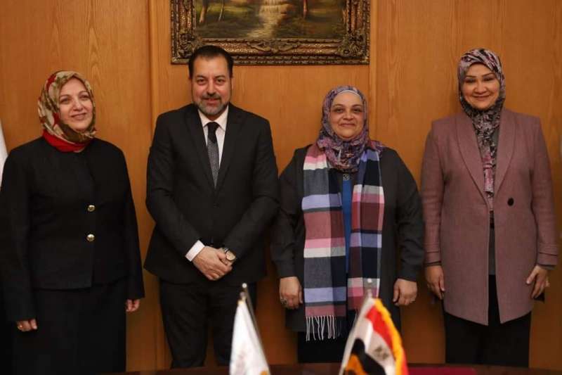 خط أحمر