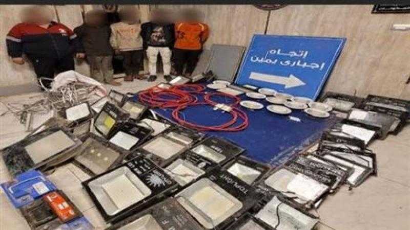 حبس المتهمين بسرقة اللافتات المعدنية بالطالبية