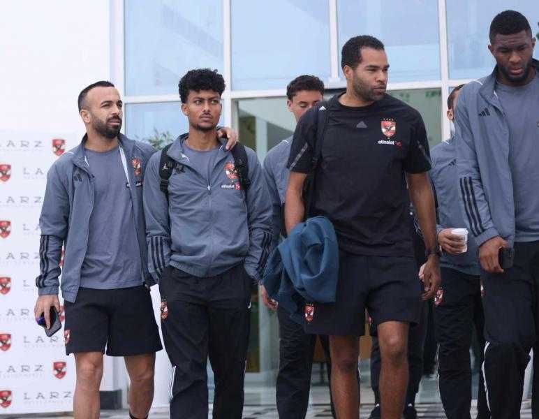 الحزن يخيم على معسكر الأهلي في الإمارات بعد وفاة العامري فاروق