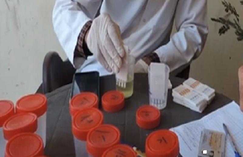 بينهم 8 حالات إيجابية.. إجراء فحص مخدرات لـ 65 سائقًا على الطرق السريعة