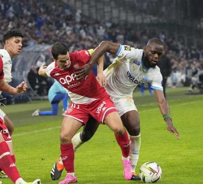 موناكو يتعادل مع مارسيليا بتسعة لاعبين في الدوري الفرنسي