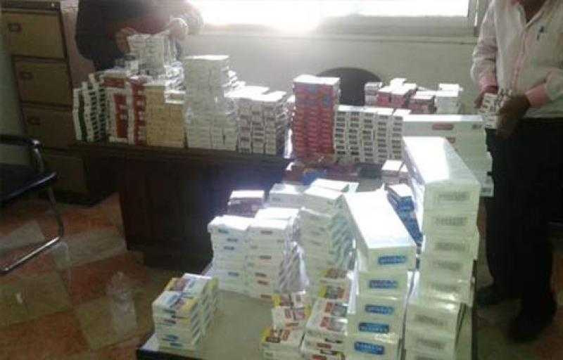 ضبط 370 علبة سجائر مستوردة مهربة جمركية بكفر الشيخ