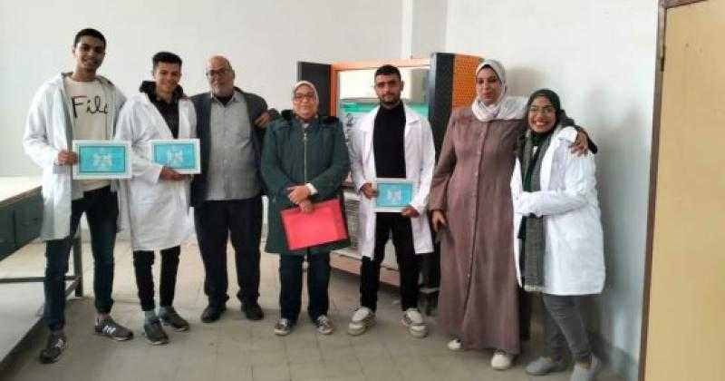 مديرية العمل بالإسماعيلية تسلم شهادات للمتدربين على مهن مختلفة بالمحافظة