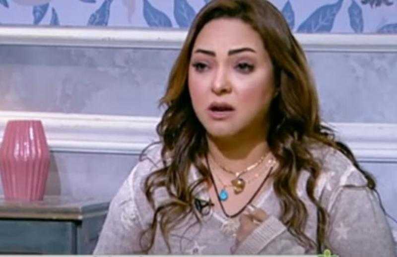 الفنانة عايدة غنيم تهاجم طليقها لعدم مساهمته بمصروفات ابنهما