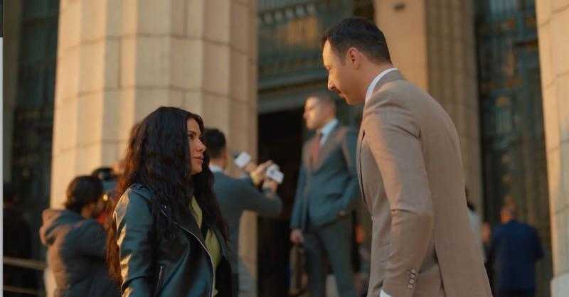 خطايا الماضي تطارد صبا مبارك خلال أحداث الحلقة الأولى في مسلسل بين السطور