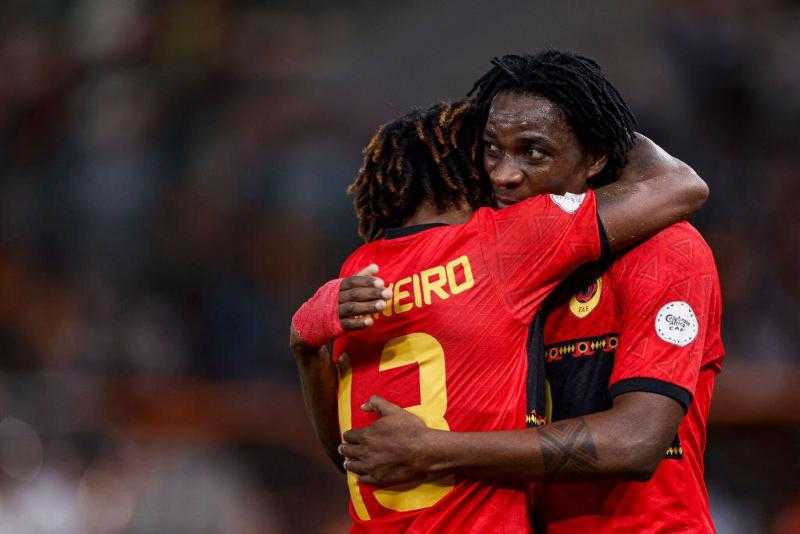 مدرب أنجولا السابق: لاعبو منتخب مصر يفتقدون الروح الجماعية.. ومابولولو لاعب رائع