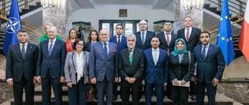 مجلس السفراء العرب يحث وزير الخارجية البولندي بذل جهوده لإدخال المساعدات لقطاع غزة
