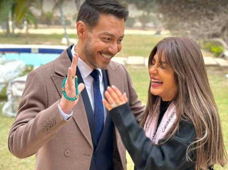 منة فضالي تنشر صورا من كواليس مسلسل محارب