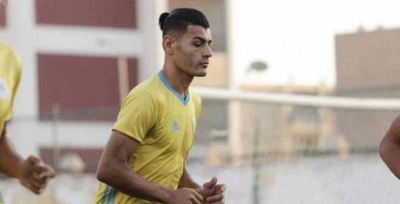 مسؤلو الإسماعيلي يقررون تطبيق لائحة الجزاءات ضد عبد الرحمن مجدي لتخلفه عن التدريبات