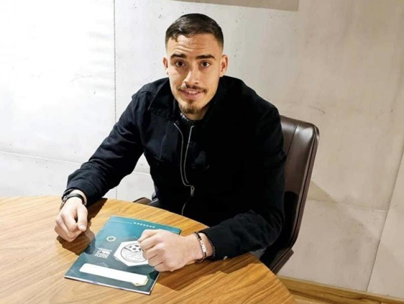 التونسى معتز زدام يصل القاهرة للانضمام للمصري