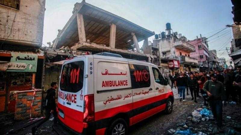 الهلال الأحمر الفلسطيني: إصابة نازحين اثنين بطلق ناري في محيط مستشفى الأمل
