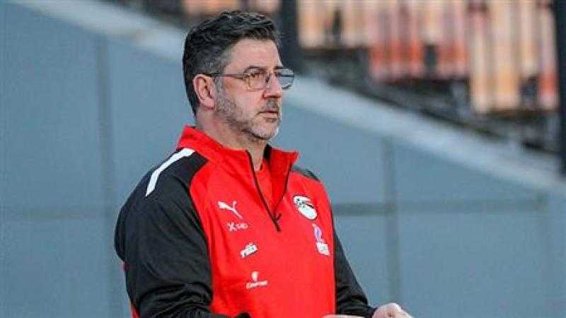 رسميا..اتحاد الكرة يوجه الشكر للبرتغالي روي فيتوريا