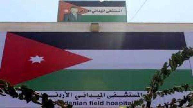 طائرات تابعة لسلاحي الجو الأردني والهولندي تنفذان إنزالين جويين على محيط المستشفى الميداني الأردني بغزة