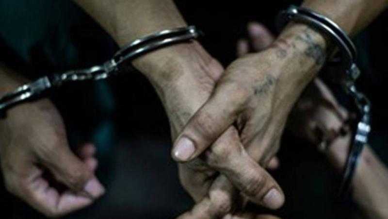 ضبط 3 مسئولين لتمكينهم صاحب مصنع من توصيل الكهرباء بخطاب مزور