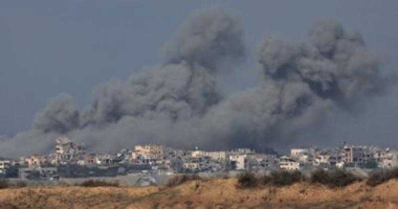 استشهاد وإصابة عشرات الفلسطينيين في قصف للاحتلال لمناطق وسط وجنوب غزة