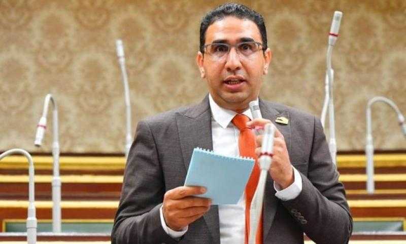 عبد الوهاب خليل يثمن توجيهات السيسي بشأن حزمة برامج الحماية الاجتماعية