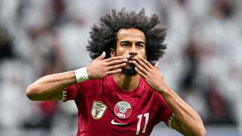 القطري أكرم عفيف يفوز بجائزتي أفضل لاعب وهداف بطولة كأس أمم أسيا