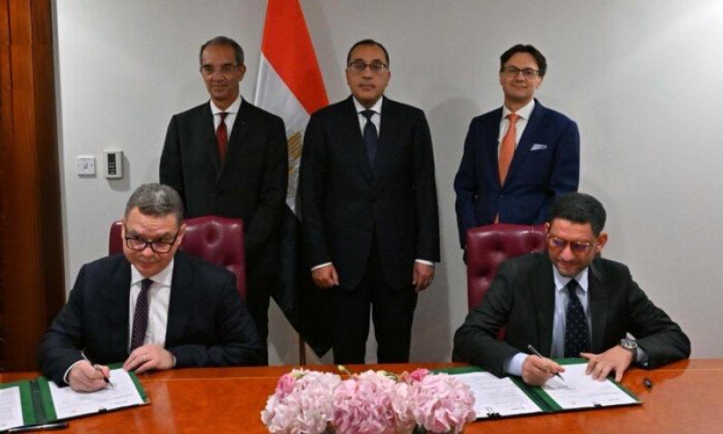 خط أحمر