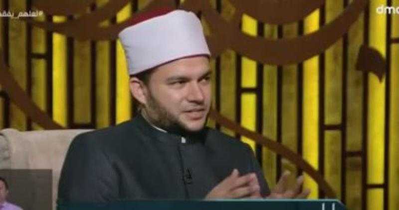 بالفيديو.. هاني تمام: الاكل والشرب بعد تكبيرة الإحرام يبطل الصلاة