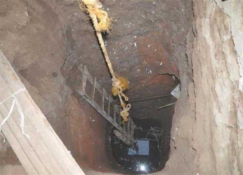 ضبط 5 أشخاص لقيامهم بالحفر والتنقيب عن الآثار داخل منزل أحدهم في سوهاج