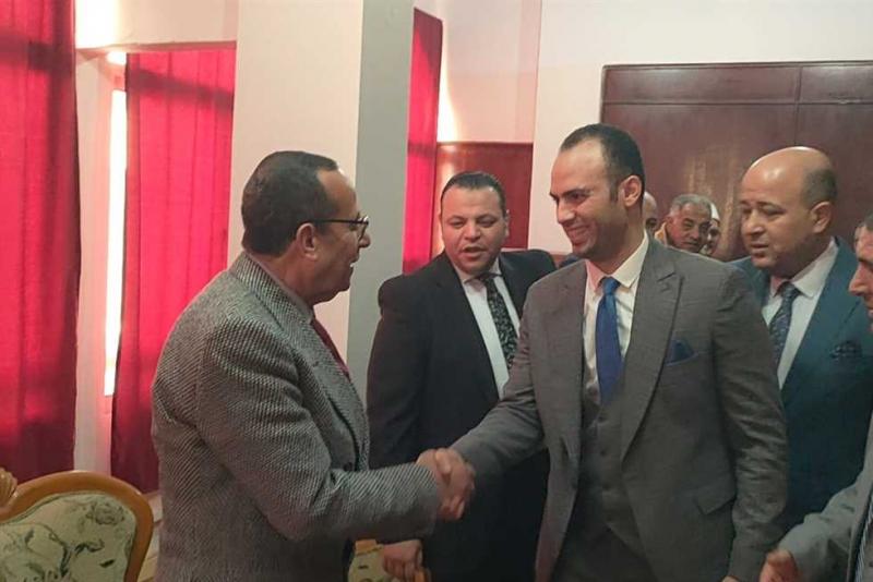 خط أحمر