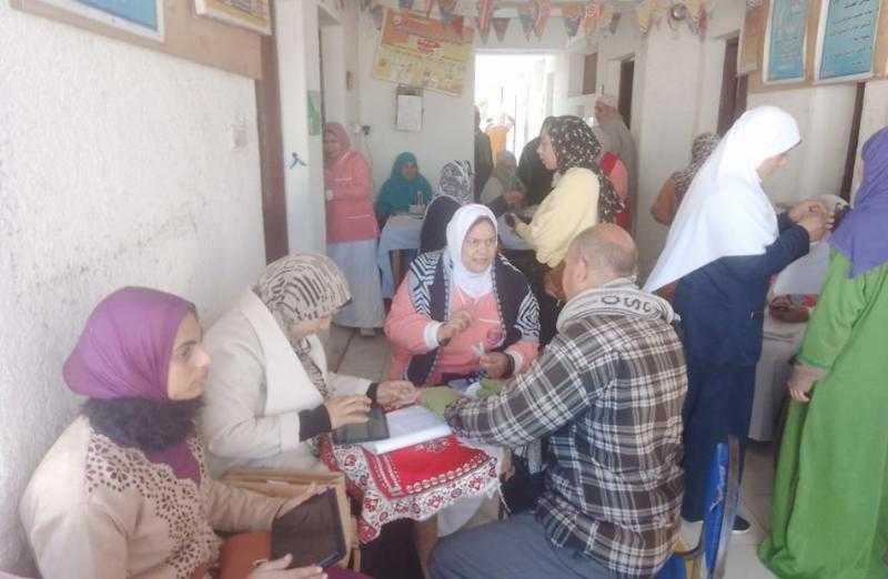تنظيم قافلة سكانية إلى قرية كنيسة أورين بمحافظة البحيرة| صور