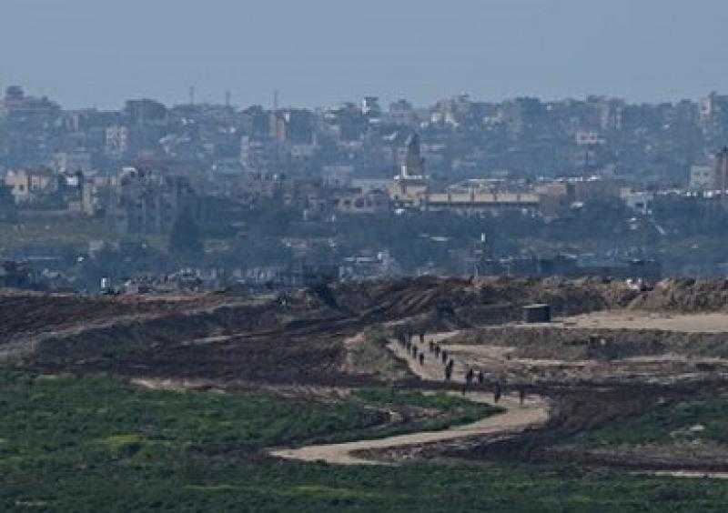 وول ستريت جورنال: إسرائيل تشق طريقا يفصل شمال غزة عن القطاع