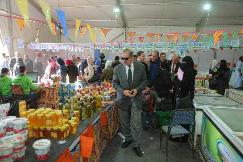 بالصور.. محافظ كفرالشيخ: يتفقد معرض” أهلًا رمضان ” بعاصمة المحافظة
