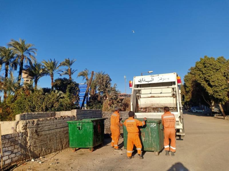 محافظ الشرقية: استمرار تكثيف حملات النظافة ومراجعة أعمدة الإنارة