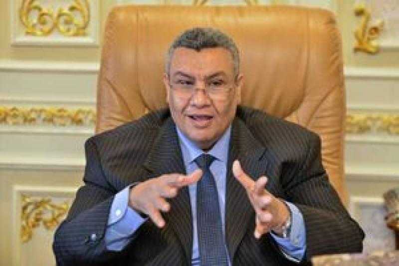 النائب مصطفى سالم: موافقة الحكومة على إتمام صفقة استثمارية مع كيانات كبرى بارقة أمل للاقتصاد المصري